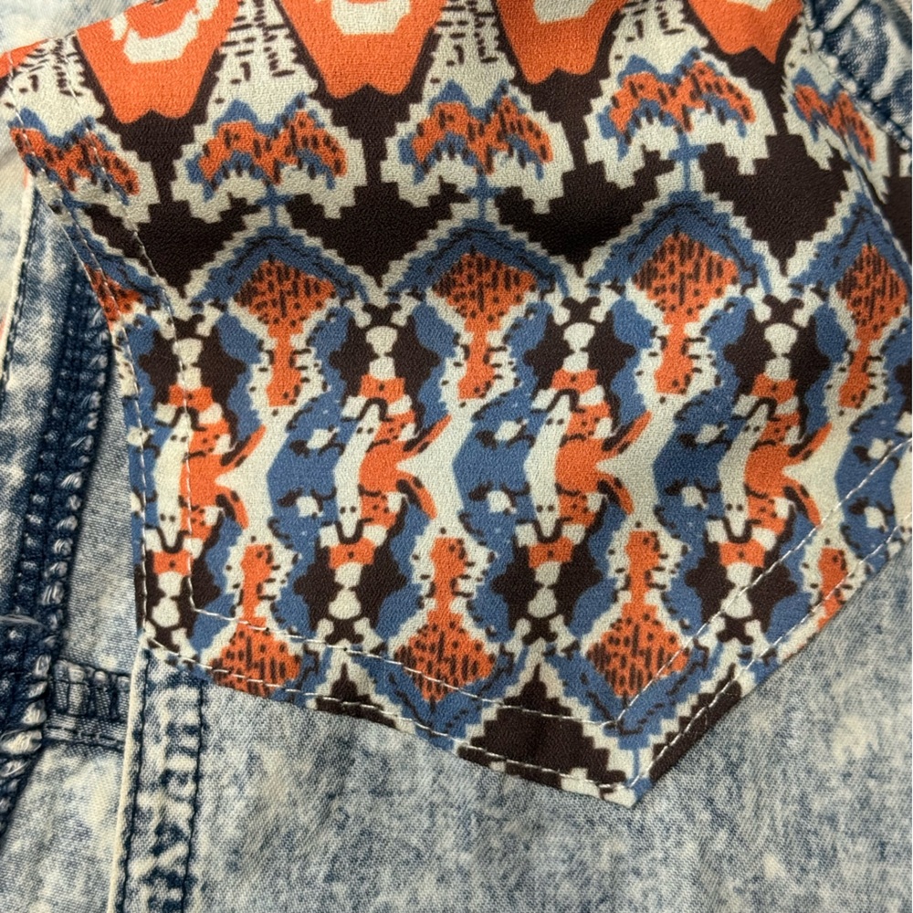 Miss Me Beaded Aztec Trim Denim Vest Women’s Large Blue Sleeveless 100% Cotton - Picture 9 of 13